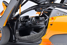 Indlæs billede til gallerivisning McLAREN SENNA GTR 2021 ORANGE 1:18