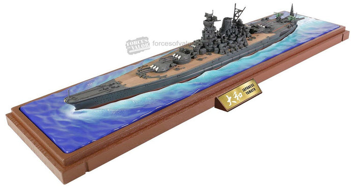 YAMATO-CLASS BATTLESHIP - YAMATO WATERLINE SHIP SERIES - OPERATION KIKUSUI ICHI-GO 1945 grå/rød 1:700