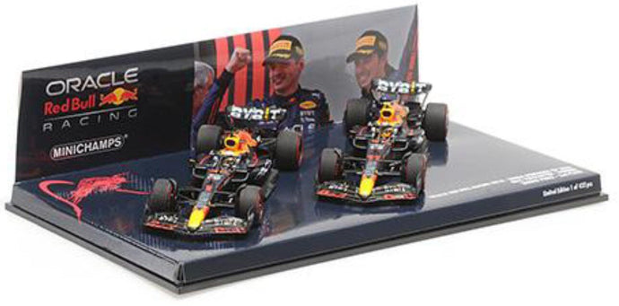 RED BULL F1 SET 2X RB18 TEAM ORACLE RED BULL RACING N 1 WINNER EMILIA ROMAGNA ITALY GP WORLD CHAMPION 2022 MAX VERSTAPPEN + N 11 2nd EMILIA ROMAGNA ITALY GP 2022 SERGIO PEREZ MATT BLUE YELLOW RED 1:43