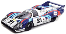 Indlæs billede til gallerivisning PORSCHE 917LH 4.9L TEAM MARTINI RACING N 21 24h LE MANS 1971 VIC ELFORD - GERARD LARROUSSE SILVER BLUE 1:12