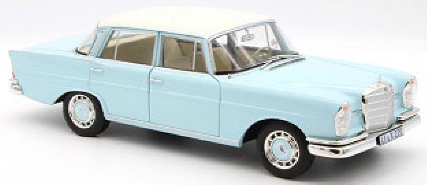 Mercedes Benz 220 S 1965 lys blå/hvid 1:18