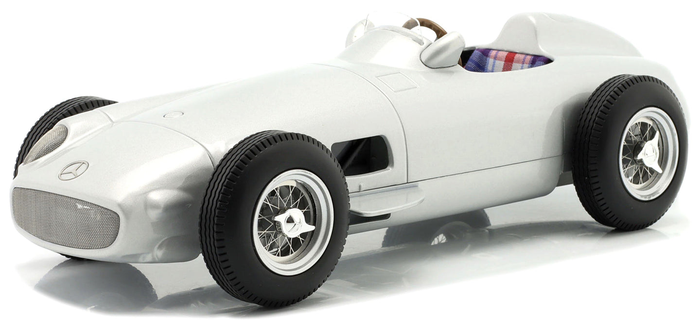 Mercedes Benz W196 PLAIN BODY EDITION FORMULA 1 1954/1955 sølv 1:18