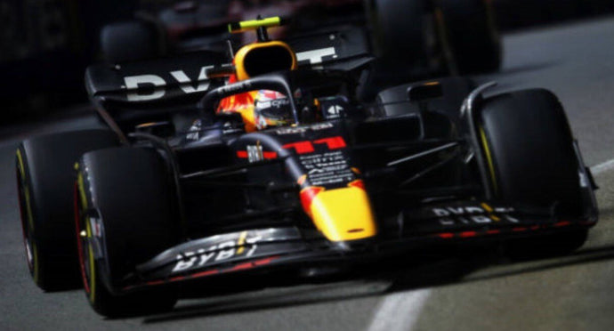 RED BULL RACING ORACLE RB18 #11 SERGIO PEREZ WINNER SINGAPORE GP 2022 mørk blå/rød/gul 1:43