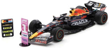 Indlæs billede til gallerivisning RED BULL F1 RB18 TEAM ORACLE RED BULL RACING N 1 WORLD CHAMPION WINNER JAPAN GP WITH PIT BOARD 2022 MAX VERSTAPPEN MATT BLUE YELLOW RED 1:12