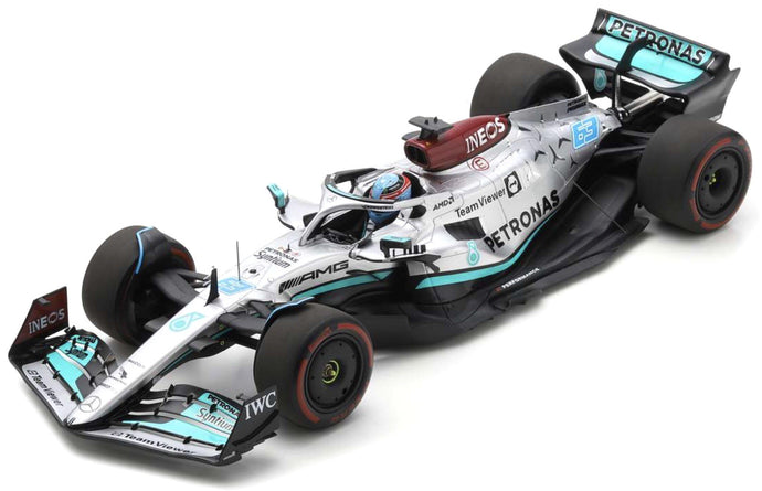 MERCEDES-AMG PETRONAS F1 W13 E #63 GEORGE RUSSELL 1ST WIN BRAZILIAN GP 2022 (With pitboard) sølv/turkis/rød 1:18