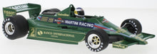Indlæs billede til gallerivisning Lotus ford 79 HOHN PLAYER TEAM LOTUS #2 CARLOS REUTEMANN FORMEL 1 ARGENTINIEN GP 1979 grøn/guld 1:18