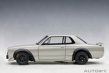 Indlæs billede til gallerivisning 1/18 Nissan Skyline GT-R (KPGC-10) Racing, silver 1:18