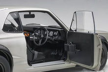 Indlæs billede til gallerivisning 1/18 Nissan Skyline GT-R (KPGC-10) Racing, silver 1:18