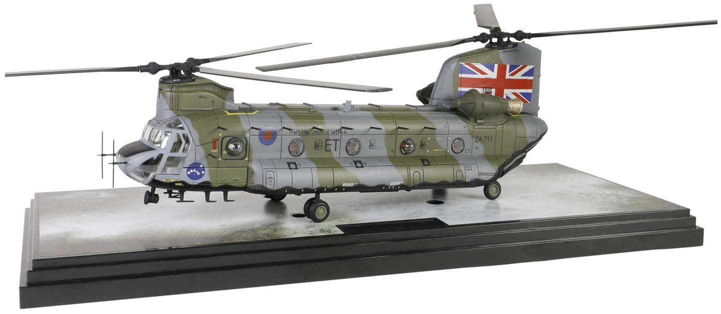 Boeing CHINOOK CH MK1 HELICOPTER ROYAL AIR FORCE No.7 SQUADRON 