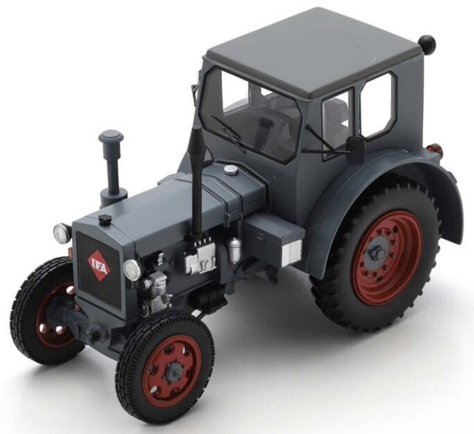 IFA RS 01 PIONER TRACTOR 1950 GREEN GREY 1:32