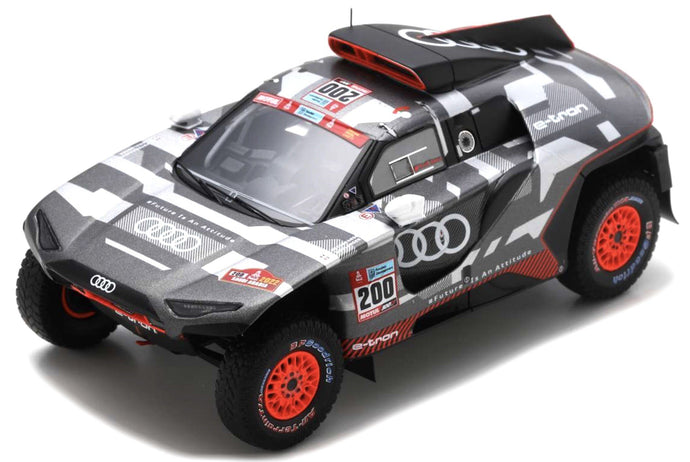 Audi RS Q e-TRON #200 PETERHANSEL/BOULANGER DAKAR RALLY 2022 grå/hvid/rød 1:18