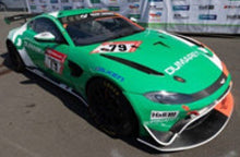 Indlæs billede til gallerivisning Aston Martin VANTAGE AMR GT4 #79 DUMAREY/MIES/PATZELT/SASSE 24H NURBURGRING 2023 grøn/hvid 1:43