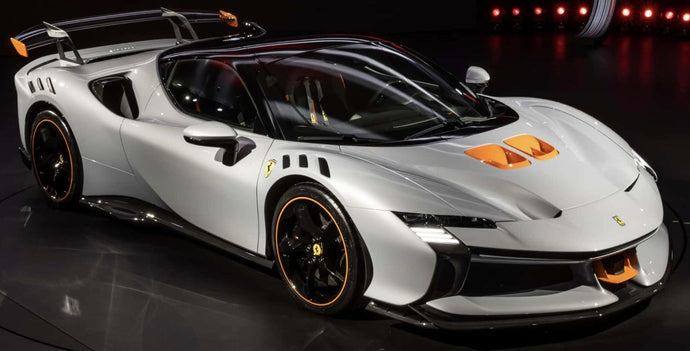 FERRARI SF90 XX STRADALE 2024 BIANCO ARTICO - WHITE MET ORANGE BLACK 1:43