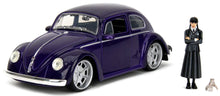 Indlæs billede til gallerivisning VOLKSWAGEN BEETLE MAGGIOLINO CUSTOM WITH WEDNESDAY ADDAMS &amp; THING FIGURE 1959 BLUE BLACK 1:24
