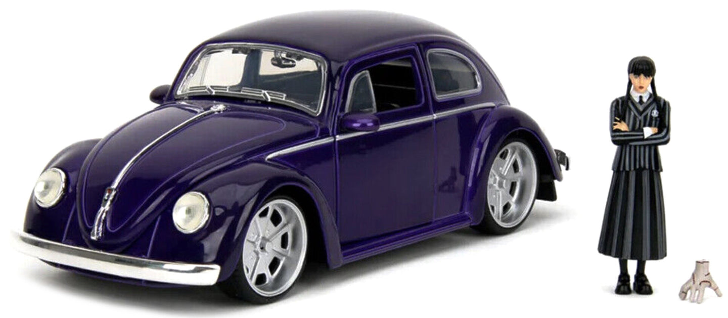 VOLKSWAGEN BEETLE MAGGIOLINO CUSTOM WITH WEDNESDAY ADDAMS & THING FIGURE 1959 BLUE BLACK 1:24