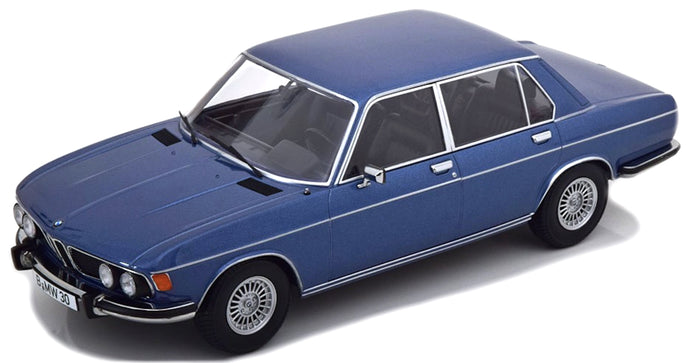 BMW 3.0S E3 2. Series 1971 blå 1:18