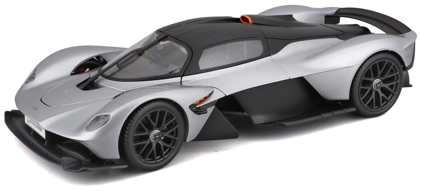 Aston Martin VALKYRIE 2022 - SPECIAL EDITION sølv/sort 1:18