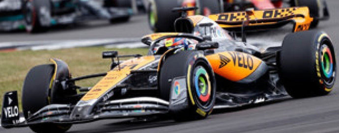 MCLAREN F1 TEAM MCL60 #81 OSCAR PIASTRI 4th BRITISH GP 2023 orange/sort/blå 1:43