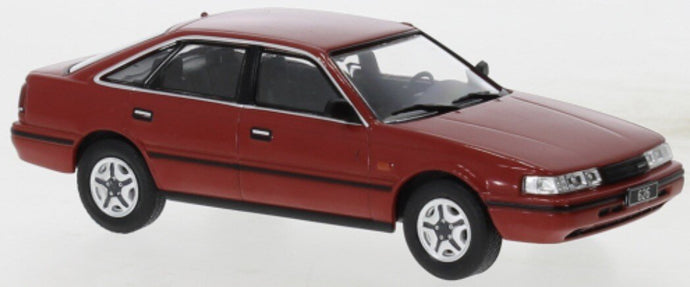 MAZDA 626 1987 RED 1:43 fra Ixo Model