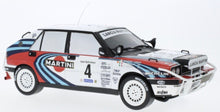 Indlæs billede til gallerivisning LANCIA DELTA INTEGRALE 16V MARTINI (night version) N 4 RALLY SAFARI 1990 ALESSANDRO FIORIO - LUIGI PIROLLO WHITE BLUE RED 1:18
