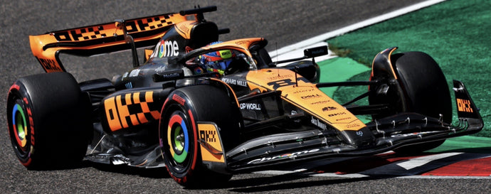 McLAREN F1 MCL60 TEAM McLAREN N 81 3rd JAPAN GP 2023 OSCAR PIASTRI ORANGE BLUE BLACK 1:18