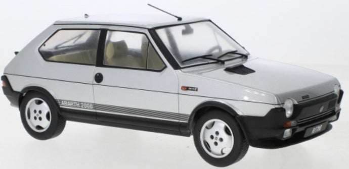 Fiat RITMO TC 125 ABARTH 1980 sølv/sort 1:18