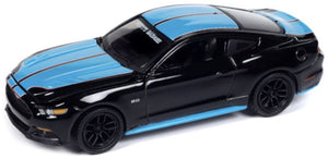FORD USA MUSTANG 5.0 GT COUPE CUSTOM PETTY'S GARAGE 2015 BLACK BLUE 1:18