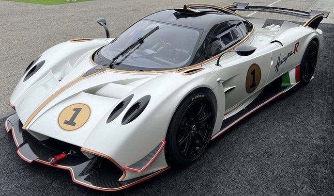PAGANI HUAYRA R N 1 RACING 2021 WITH SHOWCASE BIANCO BENNY - WHITE BLACK 1:18