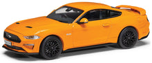 Indlæs billede til gallerivisning FORD MUSTANG MK6 FASTBACK 5.0 V8 GT ORANGE FURY 1:43