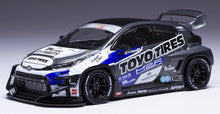 Indlæs billede til gallerivisning Toyota PANDEM GR YARIS &quot;TOYO TIRES&quot; 2024 grå/hvid/blå 1:43