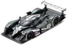 Indlæs billede til gallerivisning Bentley EXP SPEED 8 #8 BLUNDELL/BRABHAM/HERBERT 2nd 24H LE MANS 2003 mørk grøn/hvid 1:18