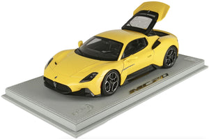 MASERATI MC20 2020 WITH SHOWCASE GIALLO GENIO - YELLOW 1:18