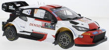 Indlæs billede til gallerivisning Toyota GR YARIS RALLY1 HYBRID #17 OGIER/LANDAIS SAFARI RALLY 2023 hvid/sort/rød 1:18