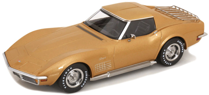 Chevrolet CORVETTE C3 1972 - REMOVABLE ROOF PARTS AND SIDEPIPES guld metallic 1:18