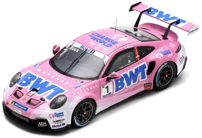 Porsche 911 GT3 CUP #1 BASTIAN BUUS - PORSCHE SUPERCUP CHAMPION 2023 lyserød/hvid/blå 1:43