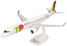 Indlæs billede til gallerivisning Embraer E195 TAP Express Lisboa hvid/rød/grøn 1:100
