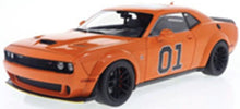 Indlæs billede til gallerivisning Dodge CHALLENGER R/T - GENERAL LEE SCAT PACK W.B. 2023 orange/sort 1:18