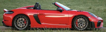 Indlæs billede til gallerivisning PORSCHE 718 (982) SPIDER RS 2023 GUARDS RED 1:18