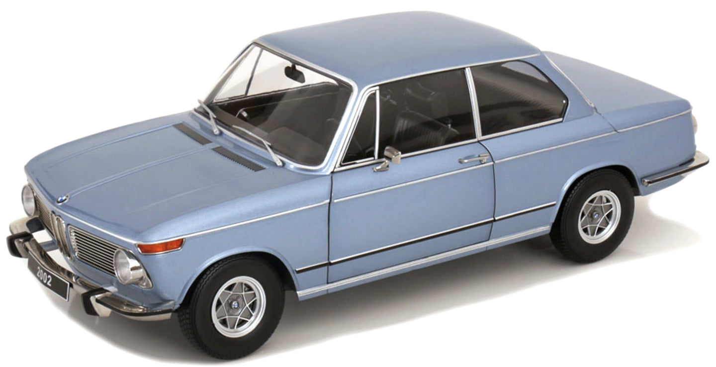 BMW 2002 1.SERIES 1971 lys blå metallic 1:12