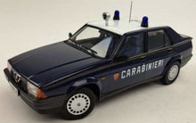Indlæs billede til gallerivisning ALFA ROMEO 75 CARABINIERI - POLICE - 1988 BLUE WHITE 1:18