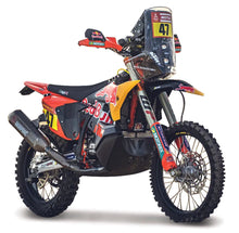 Indlæs billede til gallerivisning RED BULL Ktm 450 #47 KEVIN BENAVIDES DAKAR RALLY 2024 orange/gul/rød 1:6