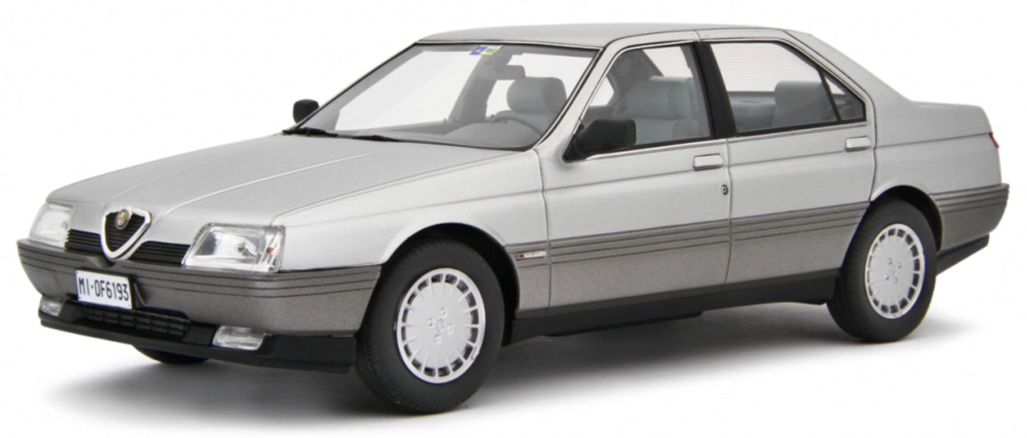 Alfa Romeo 164 2.0 TWIN SPARK 1987 sølv/grå 1:18