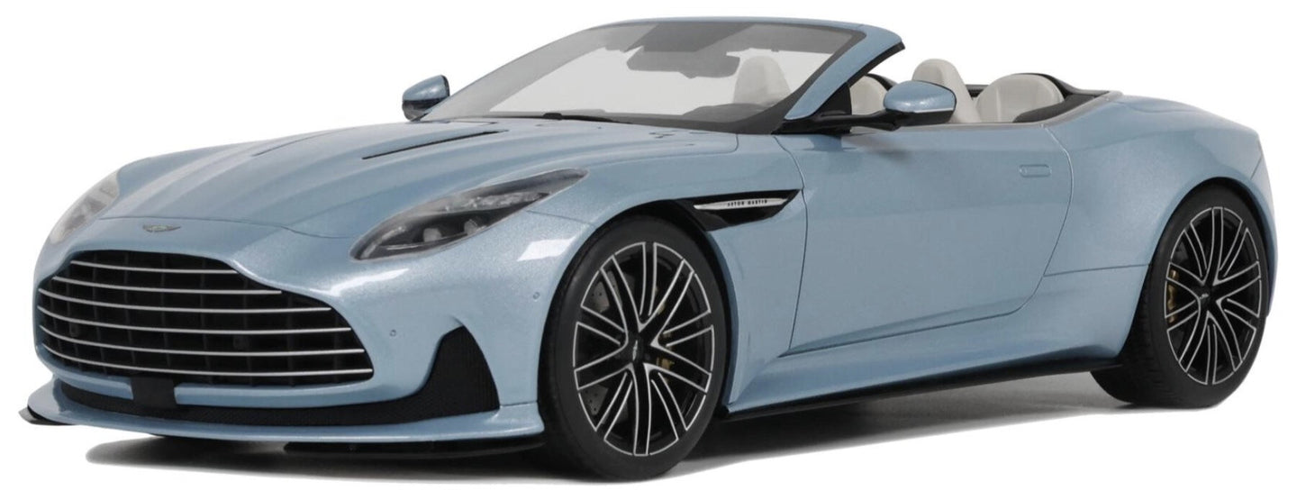 Aston Martin DB12 VOLANTE CONVERTIBLE 2023 lys blå 1:18