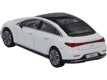 Indlæs billede til gallerivisning Mercedes Benz EQE (V295) hvid/sort 1:43 fra MERCEDES BENZ DEALERMODEL