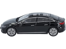 Indlæs billede til gallerivisning Mercedes Benz EQE (V295) sort 1:43 fra MERCEDES BENZ DEALERMODEL