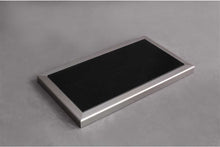 Indlæs billede til gallerivisning 1:18 Dieppe Acrylic Display Case with Metal Frame and Black Acrylic