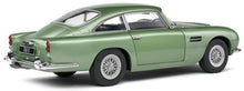 Indlæs billede til gallerivisning ASTON MARTIN DB5 1964 GREEN 1:18