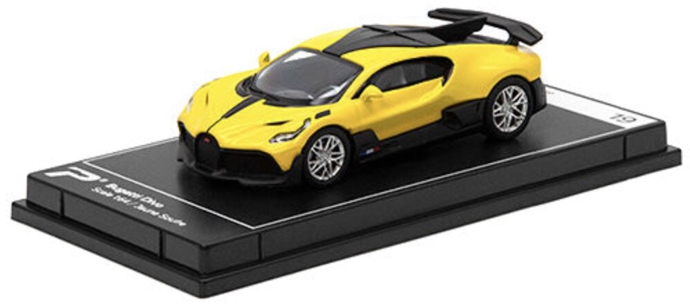 Bugatti Divo (Yellow) Hypercar League Collection #19 1:64