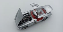 Indlæs billede til gallerivisning MERCEDES BENZ 300 SLR UHLENHAUT COUPE 1955 - RED INTERIOR SILVER
