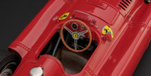 Indlæs billede til gallerivisning FERRARI F1 D50 N 0 PRESS 1956 (integrated tanks - serbatoi integrati) RED